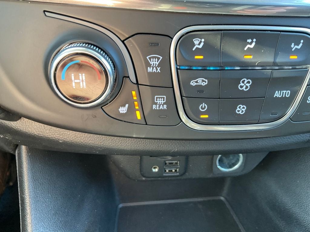 2020 Chevrolet Traverse LT Leather