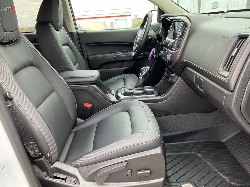 2022 GMC Canyon AT4 - Leather