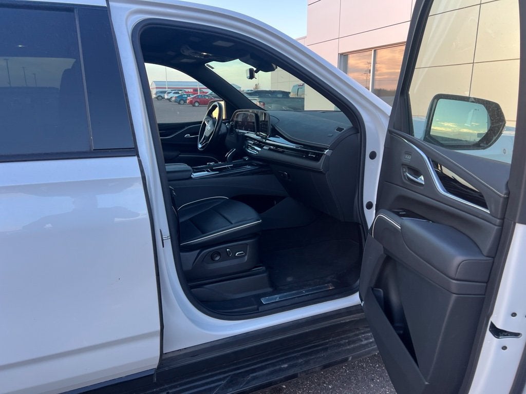 2022 Cadillac Escalade ESV Sport