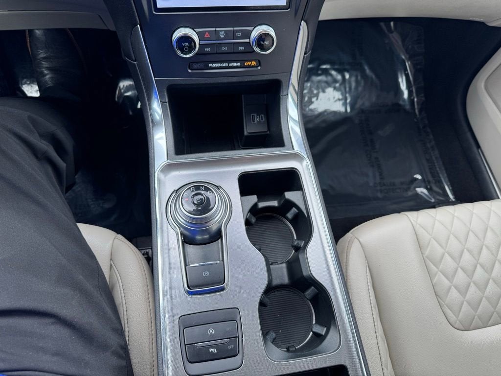 2024 Ford Edge Titanium