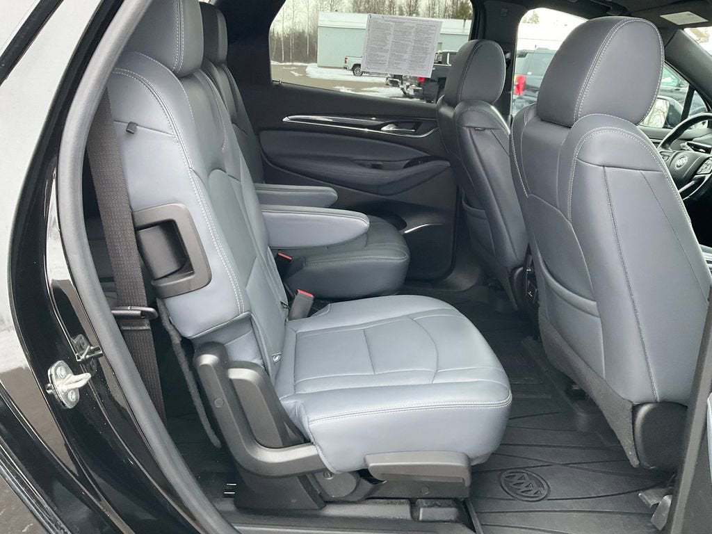 2022 Buick Enclave Essence