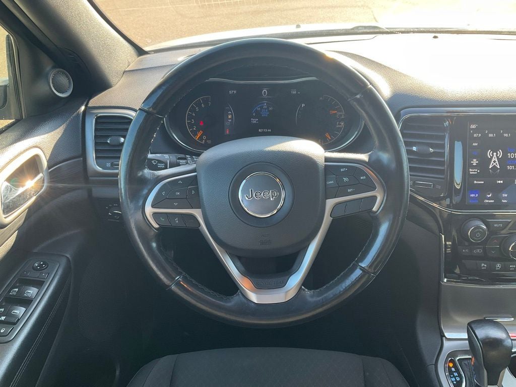 2020 Jeep Grand Cherokee Laredo