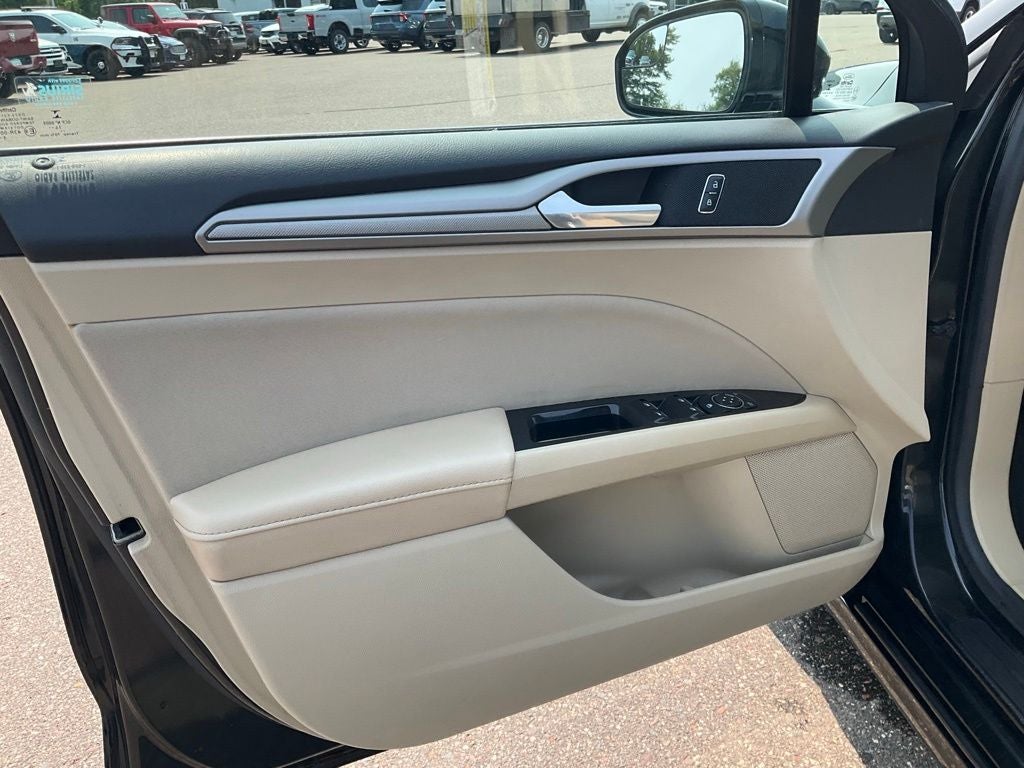 2015 Ford Fusion SE