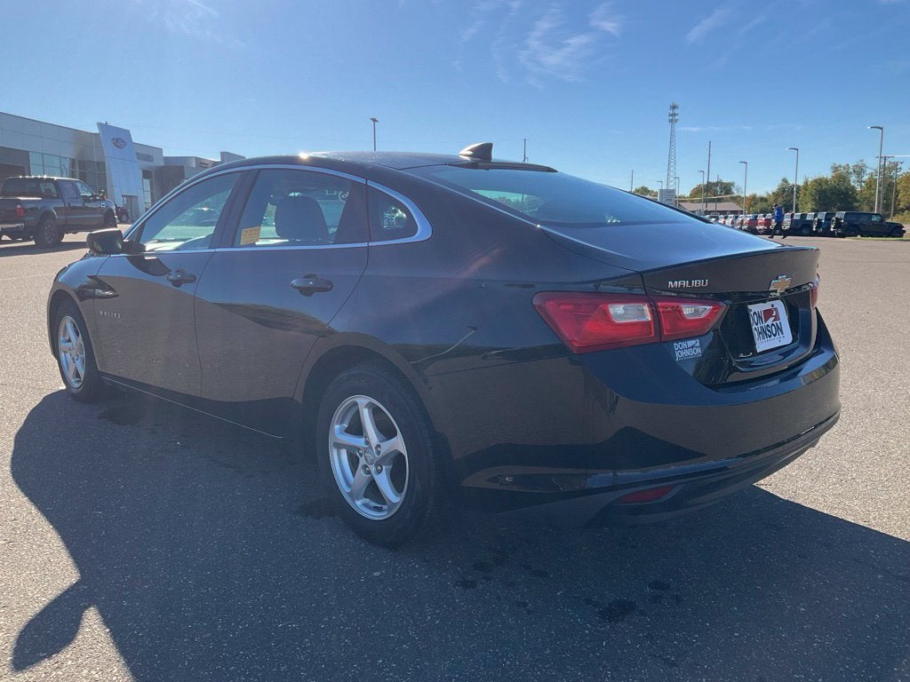 2016 Chevrolet Malibu LS 1LS