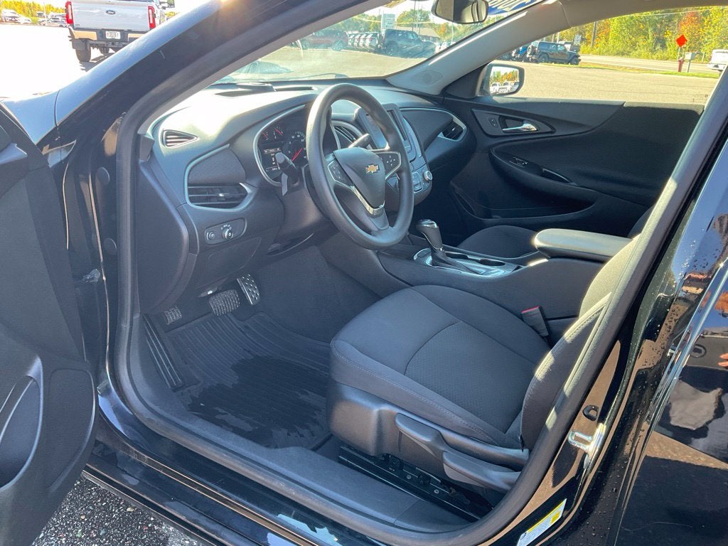 2016 Chevrolet Malibu LS 1LS