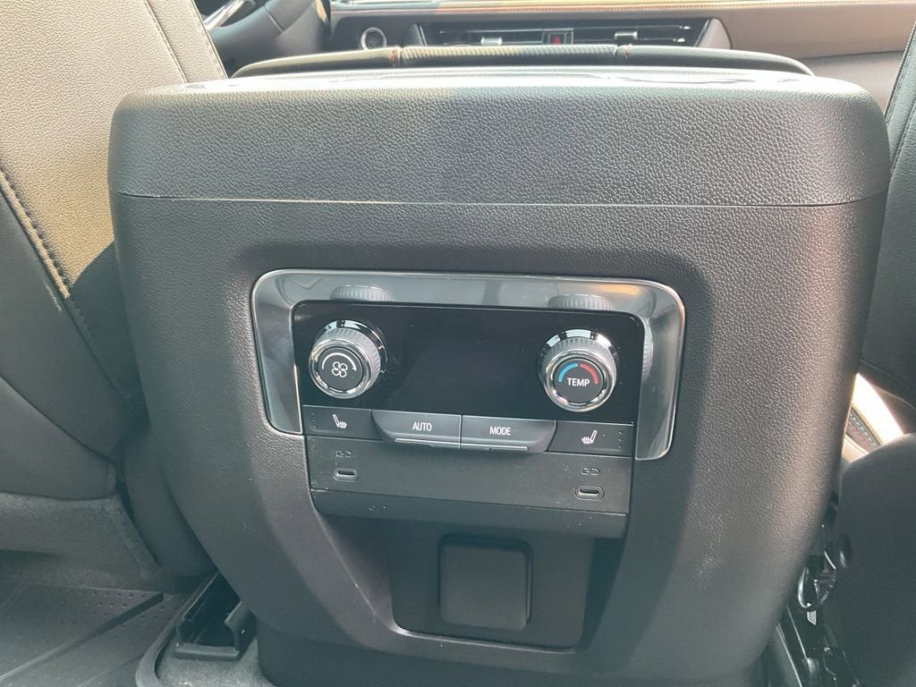 2025 Chevrolet Tahoe RST