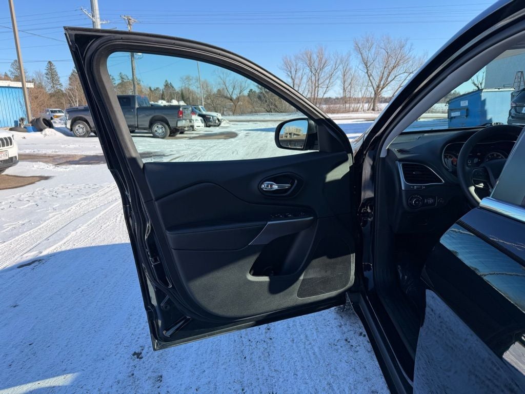 2022 Jeep Cherokee Latitude Lux 4x4