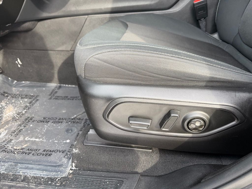 2023 Jeep Grand Cherokee L Laredo 4x4