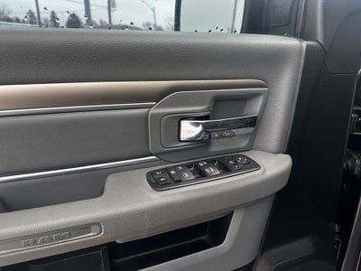 2017 RAM 1500 Big Horn Crew Cab 4x4 5'7' Box