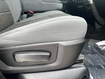 2017 RAM 1500 Big Horn Crew Cab 4x4 5'7' Box