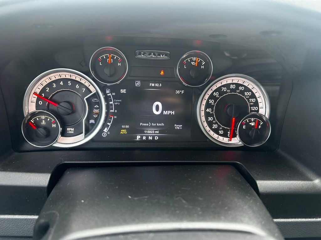 2017 RAM 1500 Big Horn Crew Cab 4x4 5'7' Box