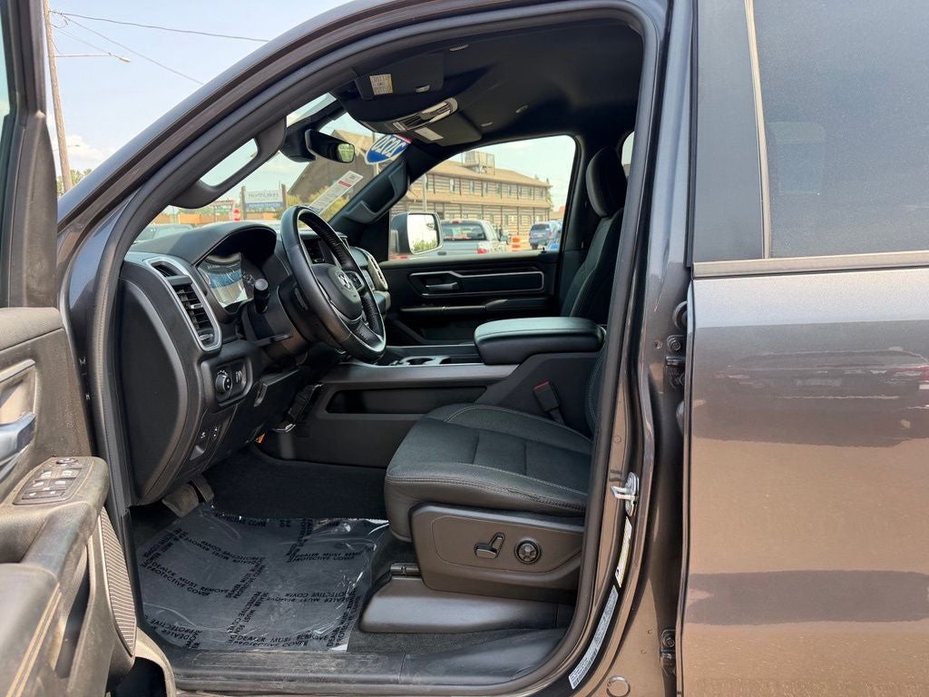 2020 RAM 1500 Big Horn Crew Cab 4x4 5'7' Box
