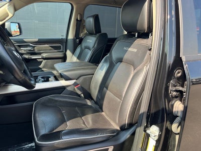 2019 RAM 1500 Laramie Crew Cab 4x4 5'7' Box