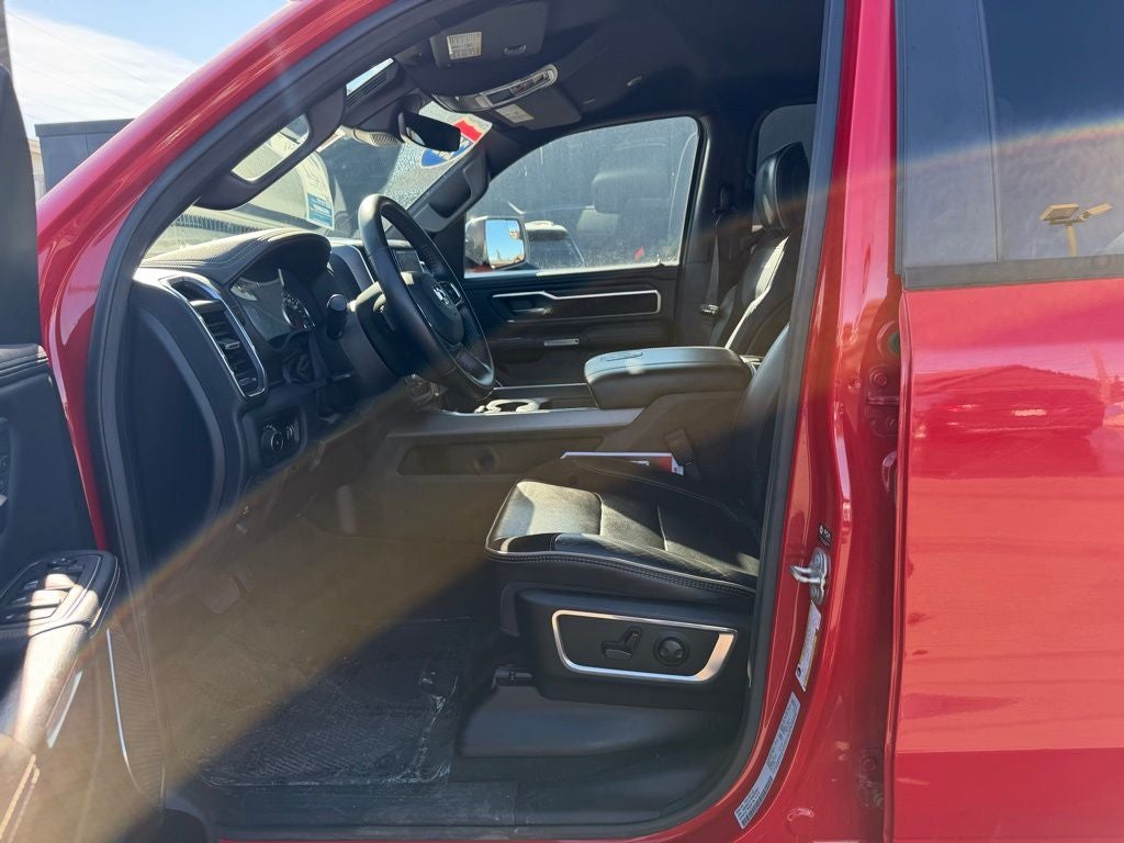 2024 RAM 1500 Laramie Crew Cab 4x4 5'7' Box