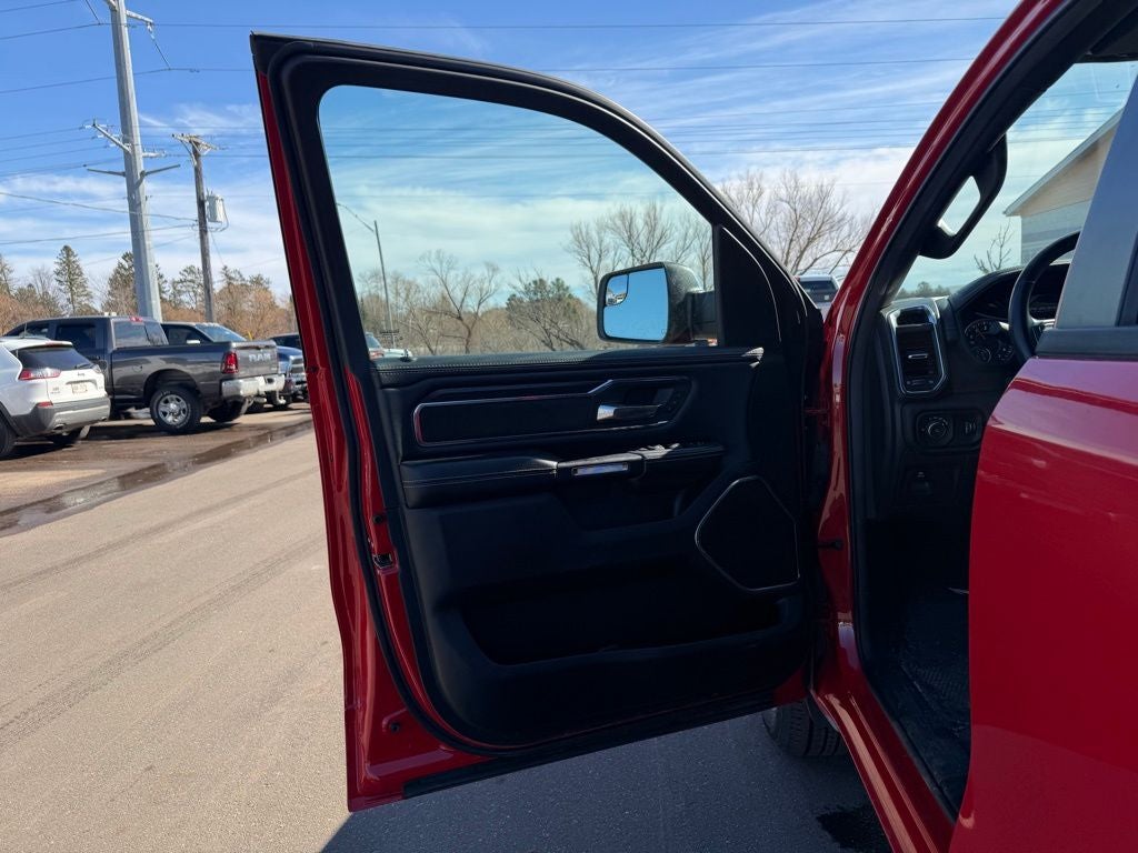 2024 RAM 1500 Laramie Crew Cab 4x4 5'7' Box