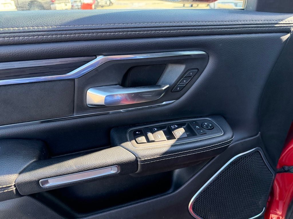 2024 RAM 1500 Laramie Crew Cab 4x4 5'7' Box