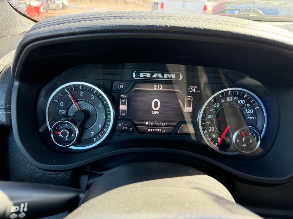 2024 RAM 1500 Laramie Crew Cab 4x4 5'7' Box