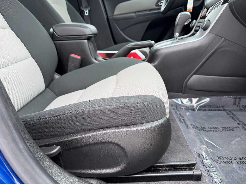 2012 Chevrolet Cruze LS