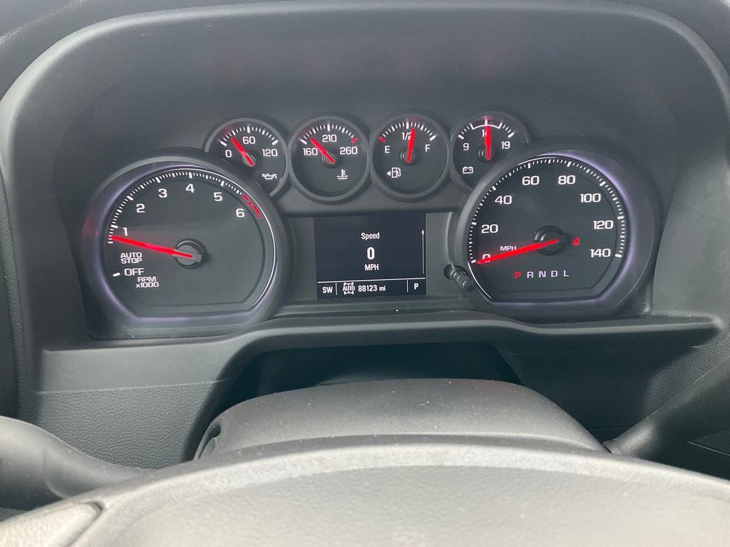 2023 Chevrolet Silverado 1500 4WD Crew Cab Short Bed Custom