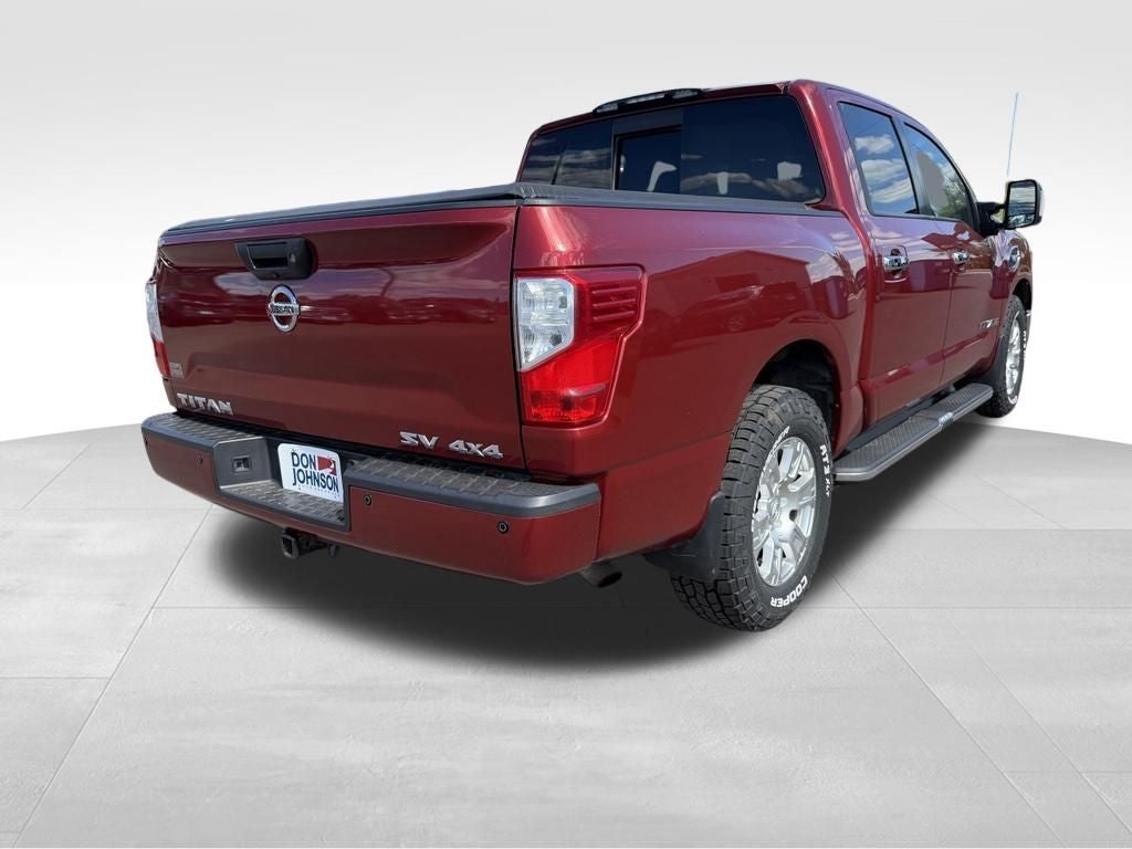 2017 Nissan TITAN SV