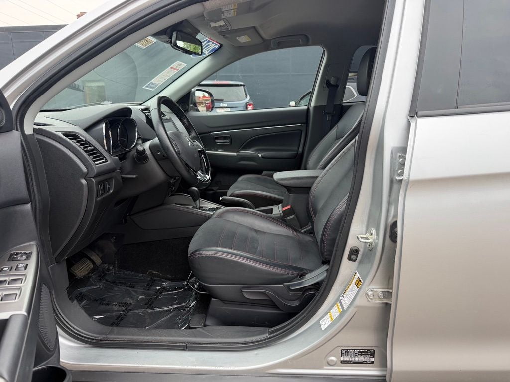 2024 Mitsubishi Outlander Sport Base