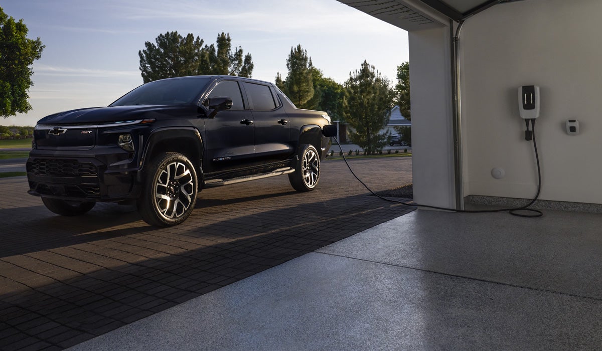 Don Johnson's Hayward Motors Chevrolet in Hayward WI