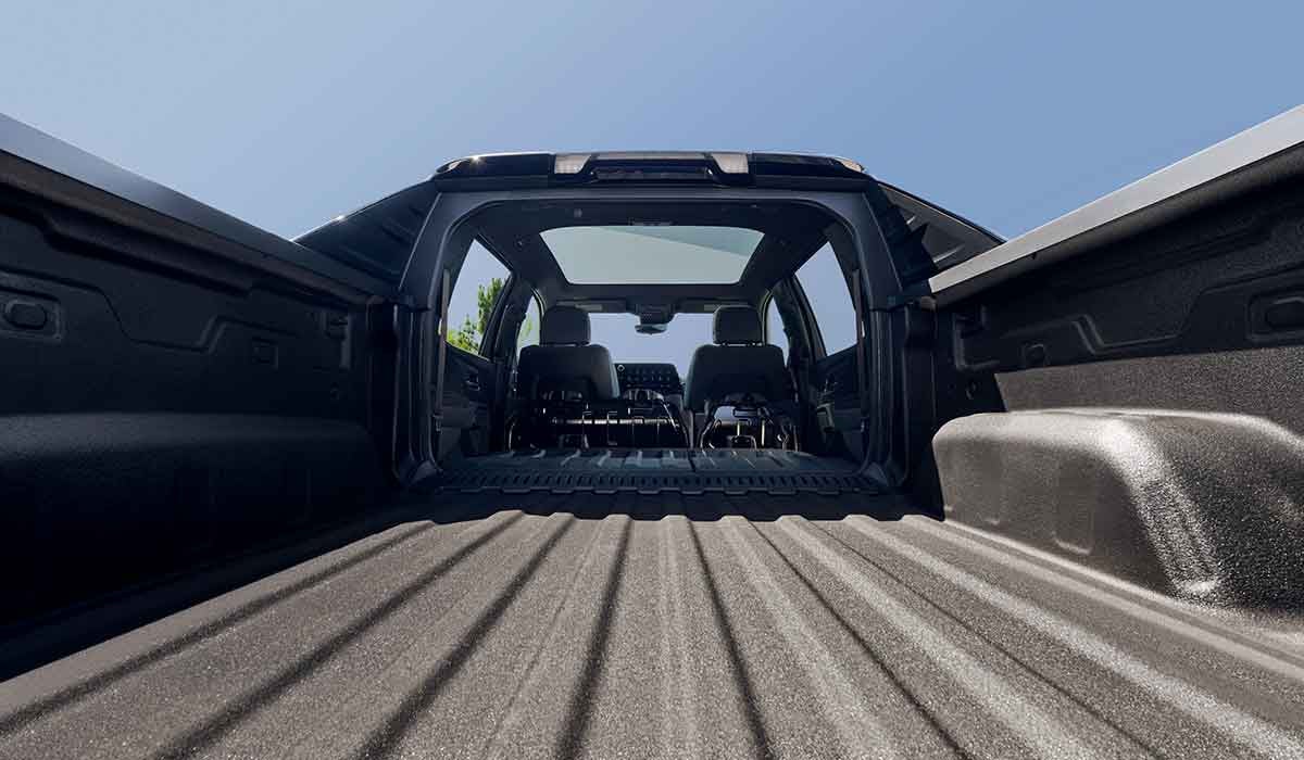 Don Johnson's Hayward Motors Chevrolet in Hayward WI